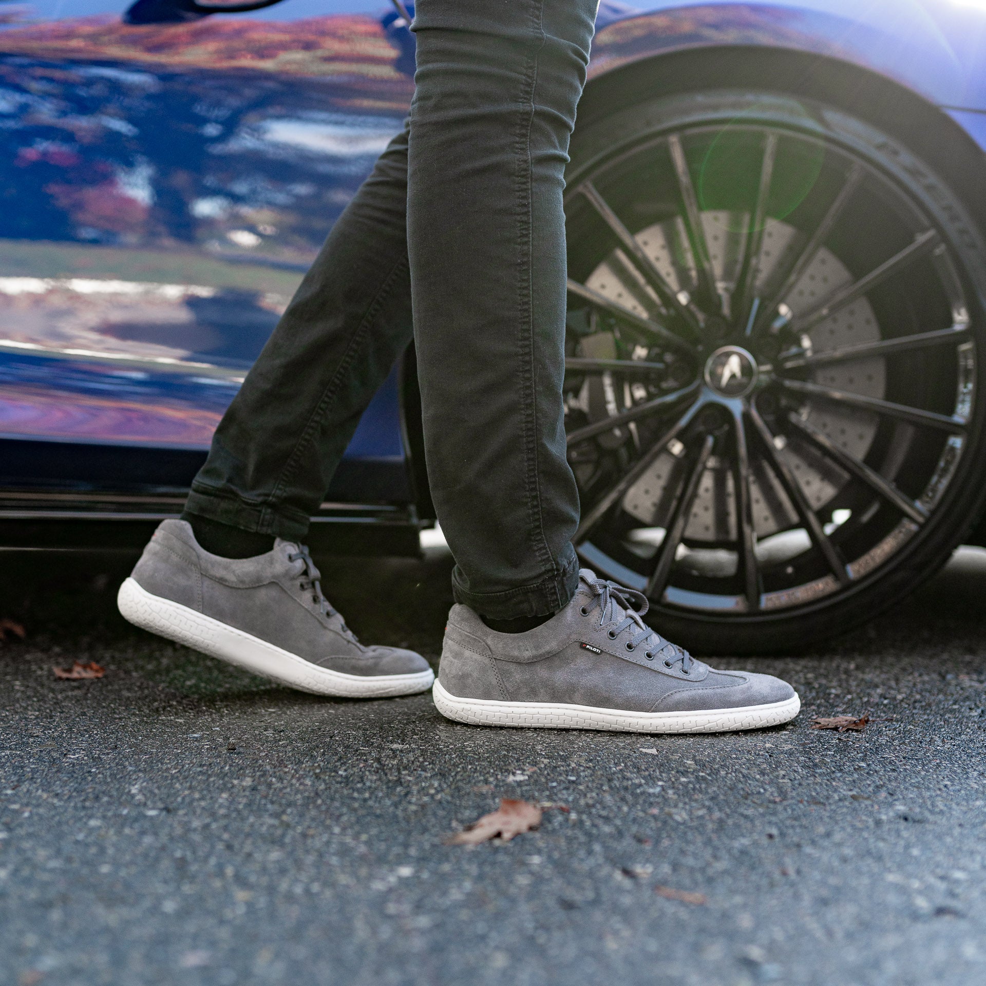 Men's Suede Shift Driving Sneaker Charcoal (White Sole) Piloti